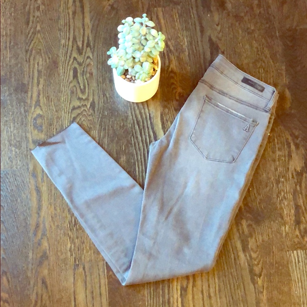 Articles of Society “Sarah” Ankle Jeans -NWT